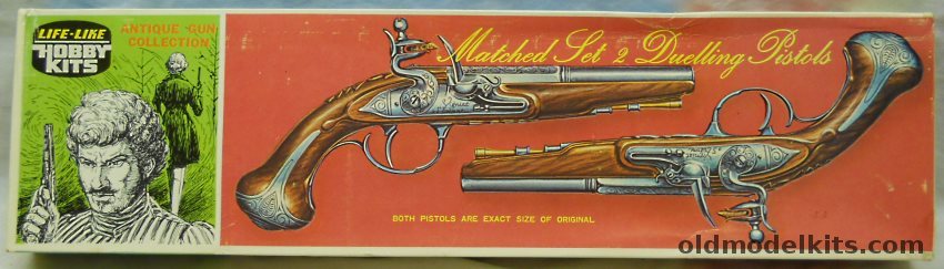 Life-Like 1/1 Flintlock Dueling Pistols Matched Set 1776 - (ex-Pyro), 09233 plastic model kit